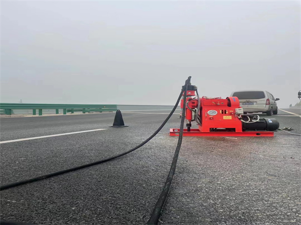 怀集马路路基路面开裂下沉注浆加固灌浆